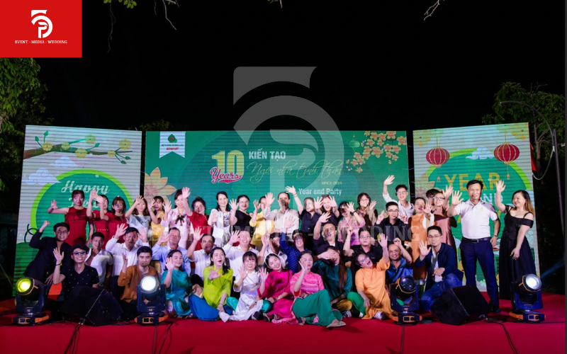 ý tưởng tiệc cuối năm