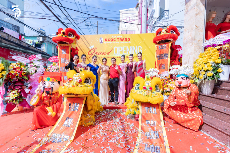 kịch bản khai trương